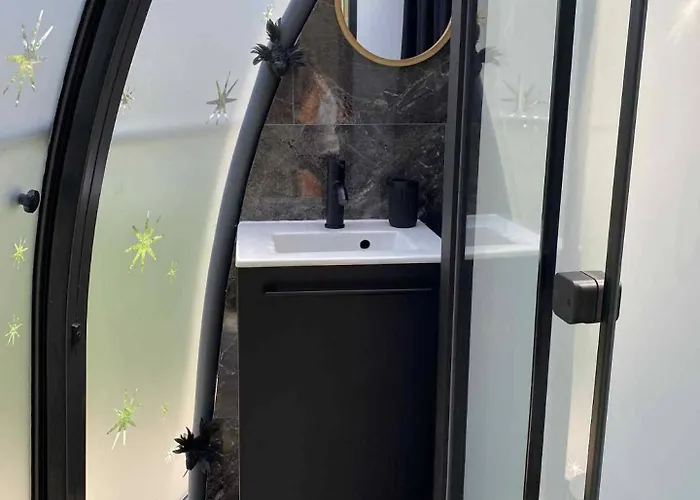 La Vie Est Bulle, Nuit Insolite Sous Les Etoiles, Au Calme Absolu, Avec Petit Dejeuner