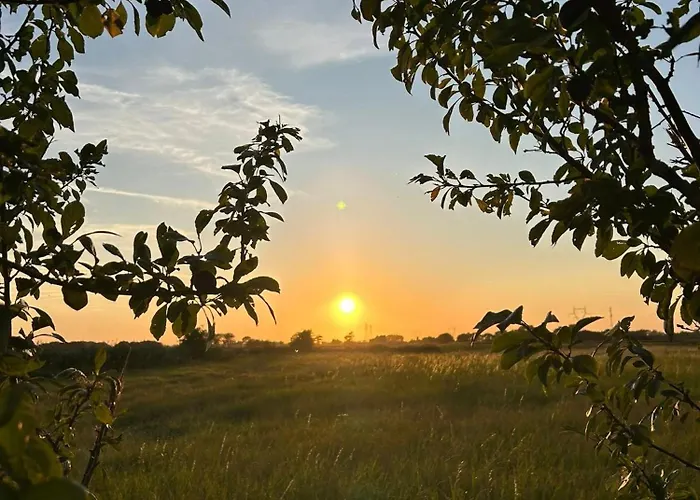 Luxe tent La Vie Est Bulle, Nuit Insolite Sous Les Etoiles, Au Calme Absolu, Avec Petit Dejeuner