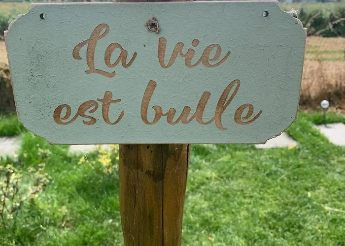 Luxe tent La Vie Est Bulle, Nuit Insolite Sous Les Etoiles, Au Calme Absolu, Avec Petit Dejeuner *